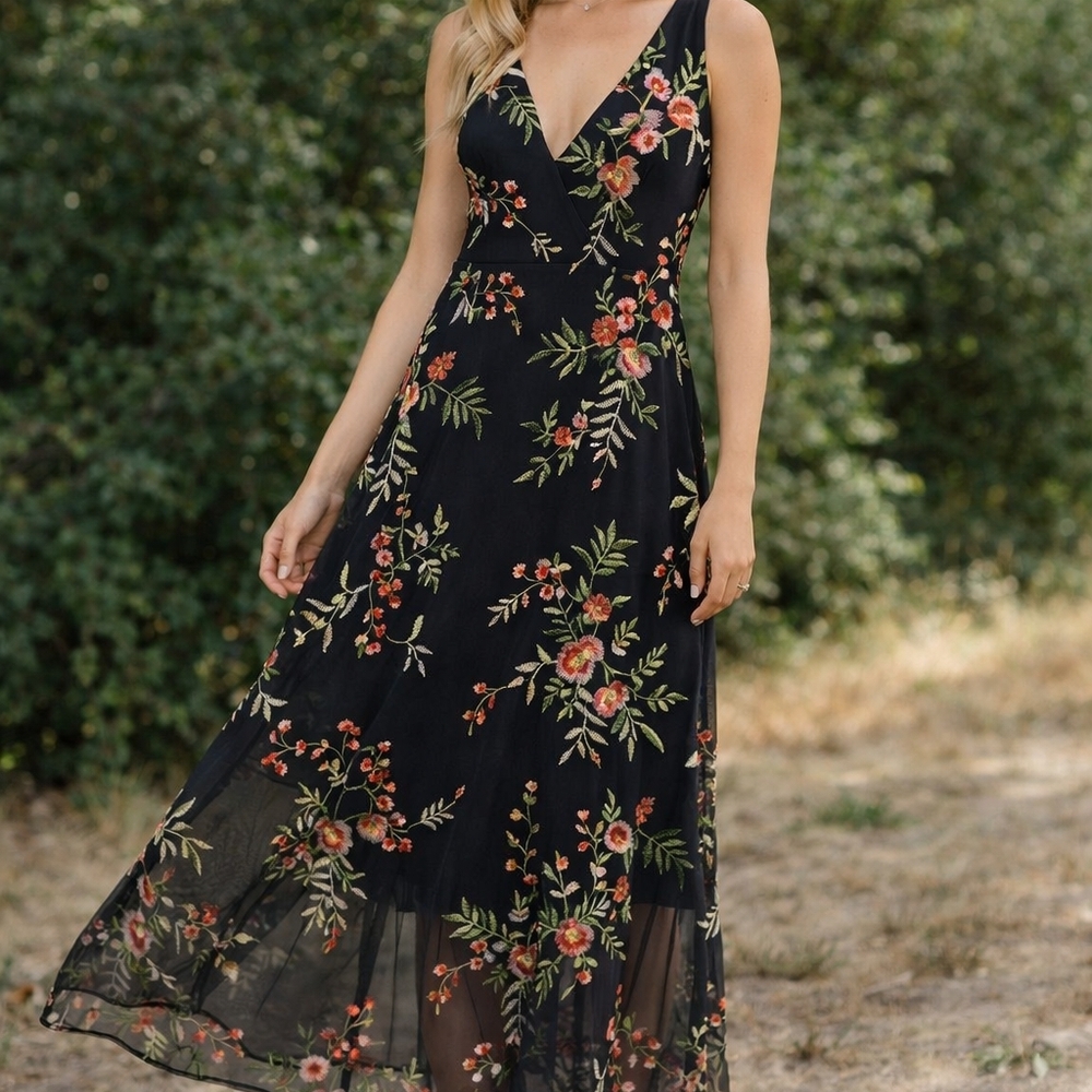 Vince Camuto Black Floral Embroidered Maxi Dress